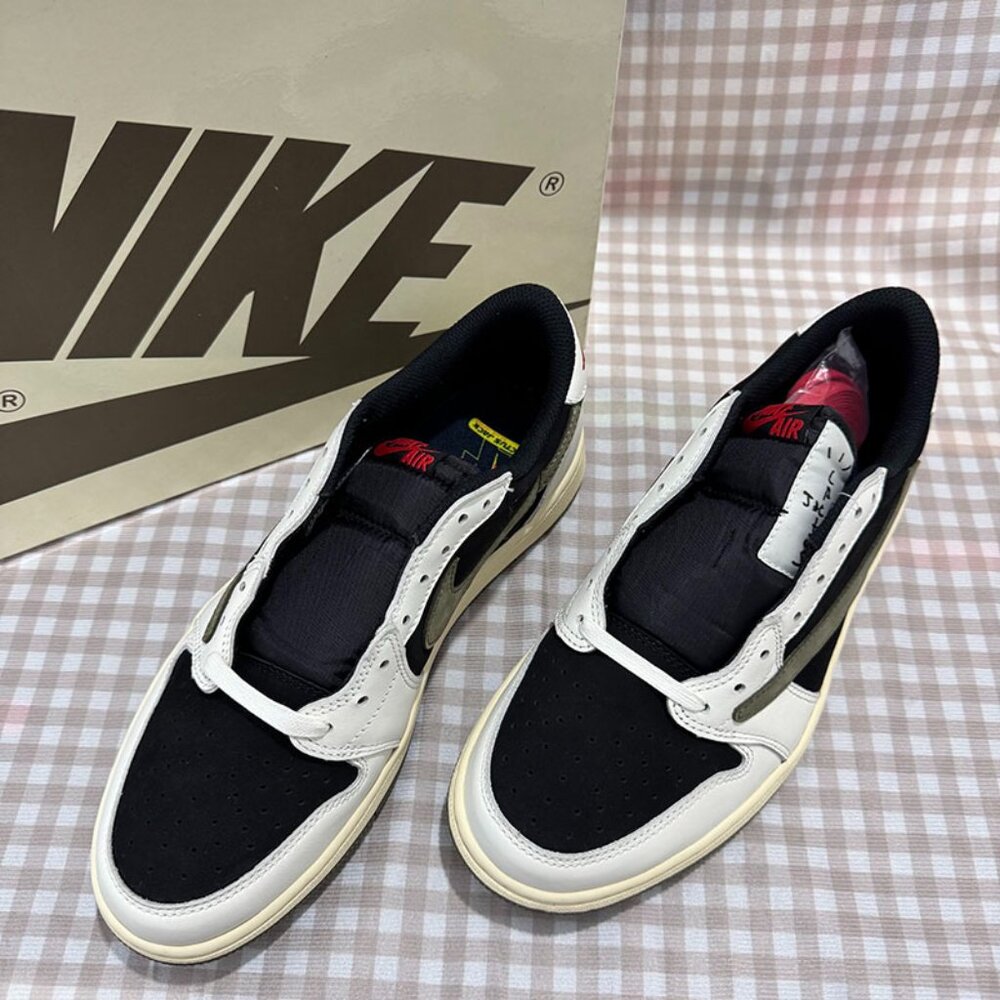 Nike Air Jordan 1 Retro OG Travis Scott Olive